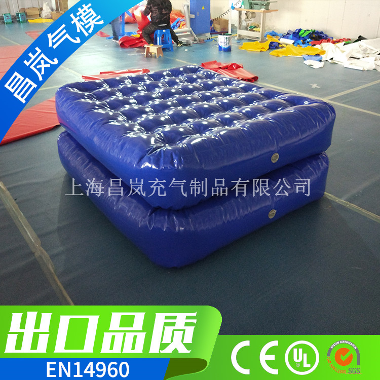 廠家定做 小的充氣墊子 安全運(yùn)動(dòng)防范充氣氣墊定做 空氣墊子定做 水上浮地充氣浮起來(lái)的墊子